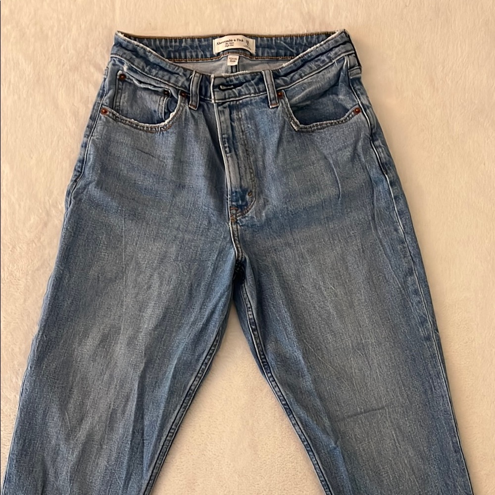 Abercrombie & Fitch Curve Love High Rise Mom Jeans
